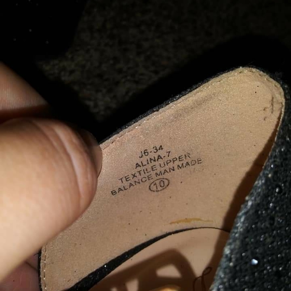 De Blossom Collection Heels! - Picture 3 of 4